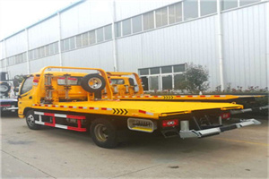 防城港附近拖车救援搭电